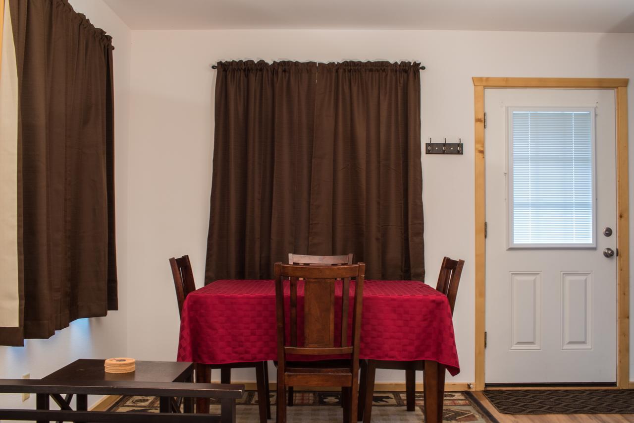 Talkeetna Wilderness Lodge & Cabin Rentals Sunshine Екстер'єр фото
