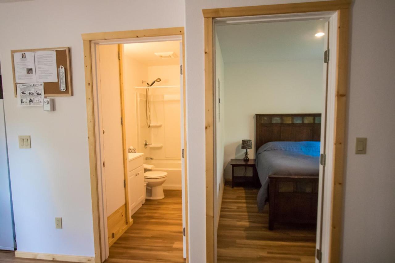 Talkeetna Wilderness Lodge & Cabin Rentals Sunshine Екстер'єр фото